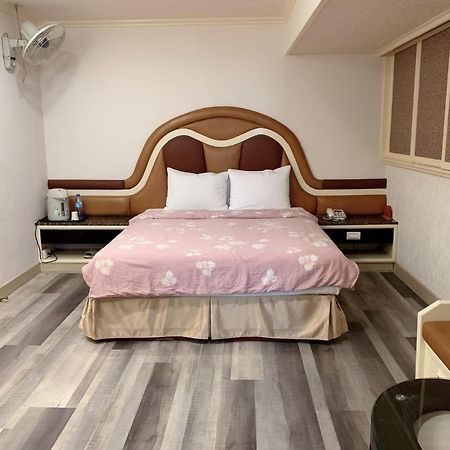 Jia Jia Hotel Yonghe Exterior photo