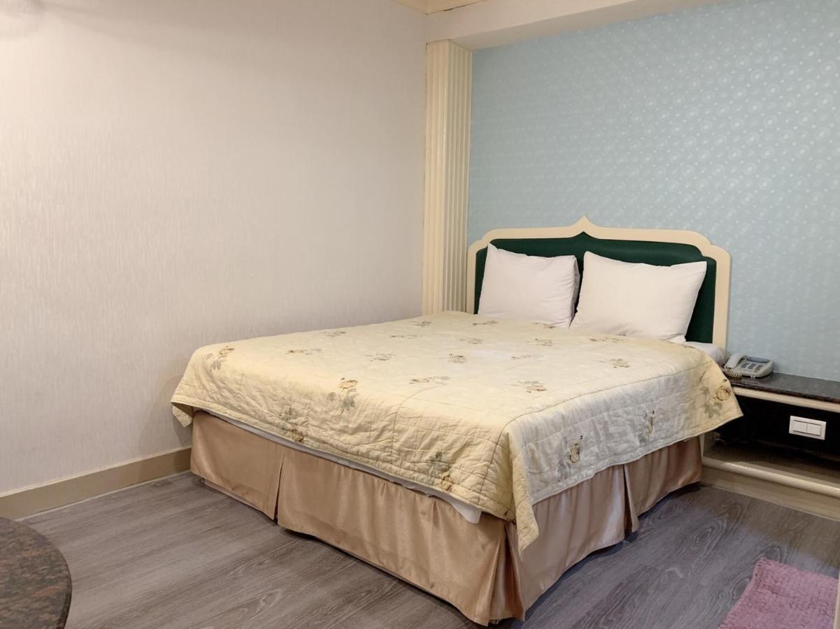 Jia Jia Hotel Yonghe Exterior photo